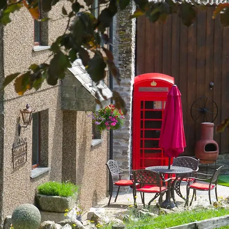 2 Bed In Looe 04708 * Menheniot